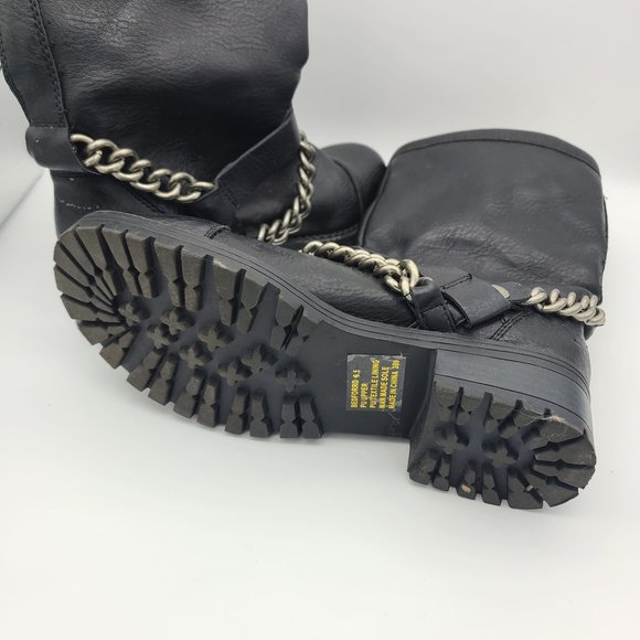 Kendall & Kylie Buckle and Chain Moto Boots - Picture 5 of 10